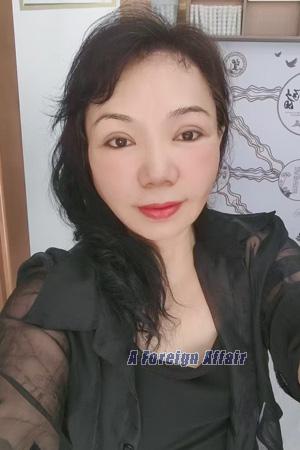224925 - Liya Age: 53 - China