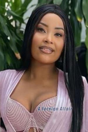 225428 - Karina Age: 38 - Colombia